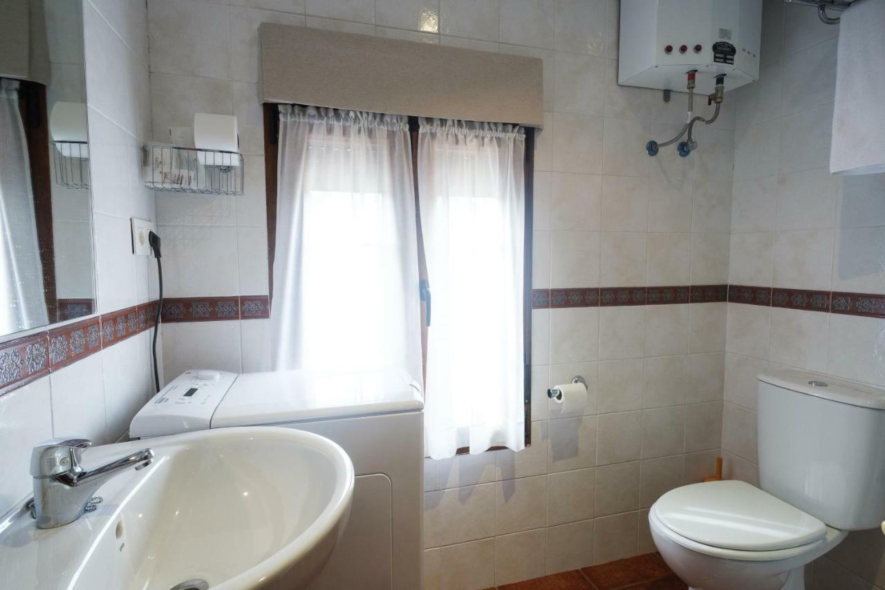 Apartamentos De Herminia Manzaneda  Екстер'єр фото